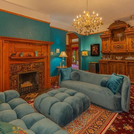 Orman Mansion - Pueblo'S Most Luxurious Stay! المظهر الخارجي الصورة