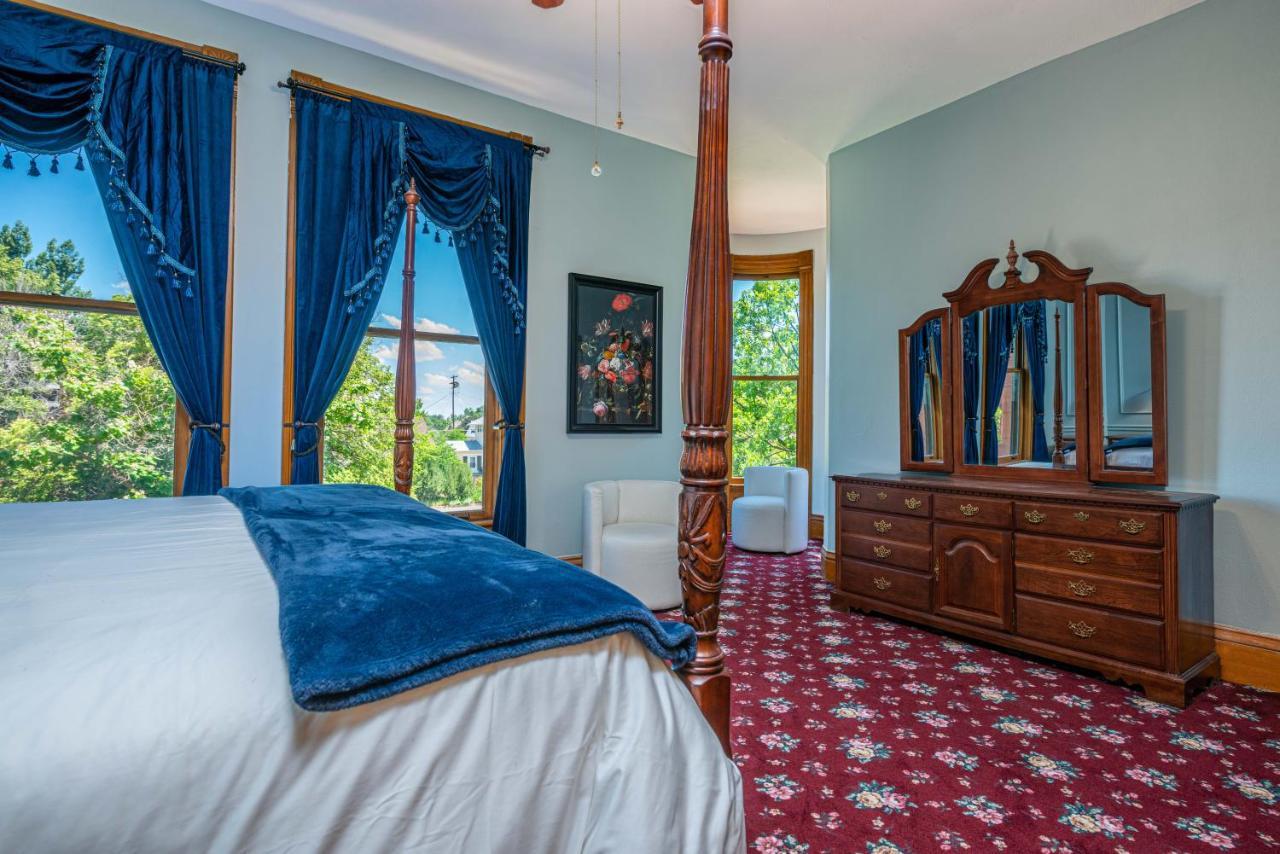 Orman Mansion - Pueblo'S Most Luxurious Stay! المظهر الخارجي الصورة
