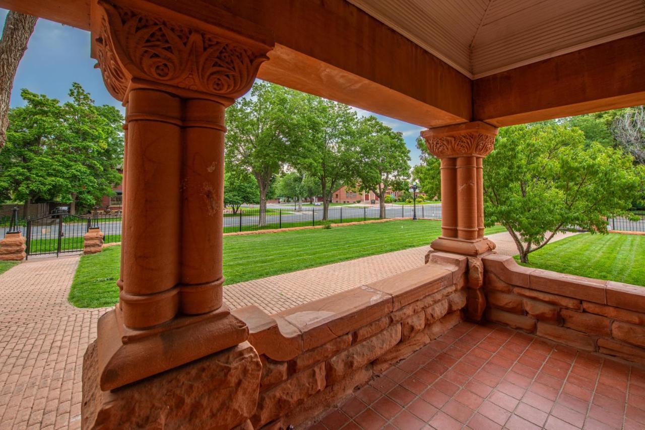 Orman Mansion - Pueblo'S Most Luxurious Stay! المظهر الخارجي الصورة